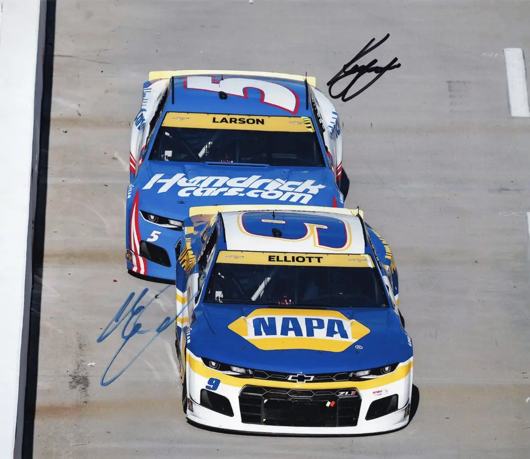 2X Autographed Kyle Larson & Chase Elliott 2021 Phoenix Championship Race (Hendrick Motorsports) Dual Signed 8X10 Inch Picture Nascar Photo With Coa 1