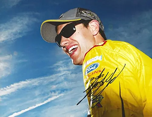Autographed 2014 Joey Logano #22 Shell Pennzoil Racing Chase For The Sprint Cup Playoffs (Team Penske) Signed Collectible Picture Nascar 9X11 Inch Glossy Photo With Coa 1