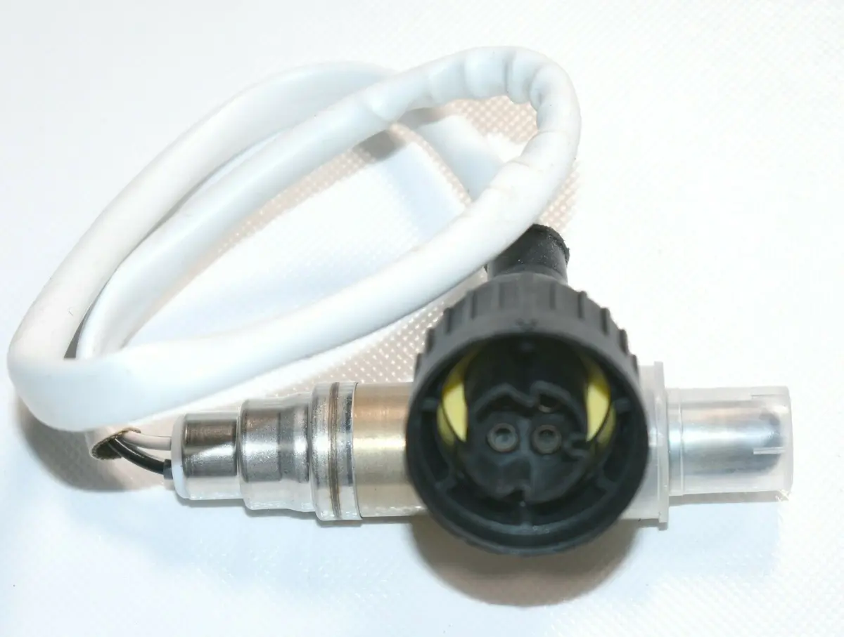 New Bmw O2 Sensor 1988-95 3 5 7 8 Series And M3 Bosch 13231 1