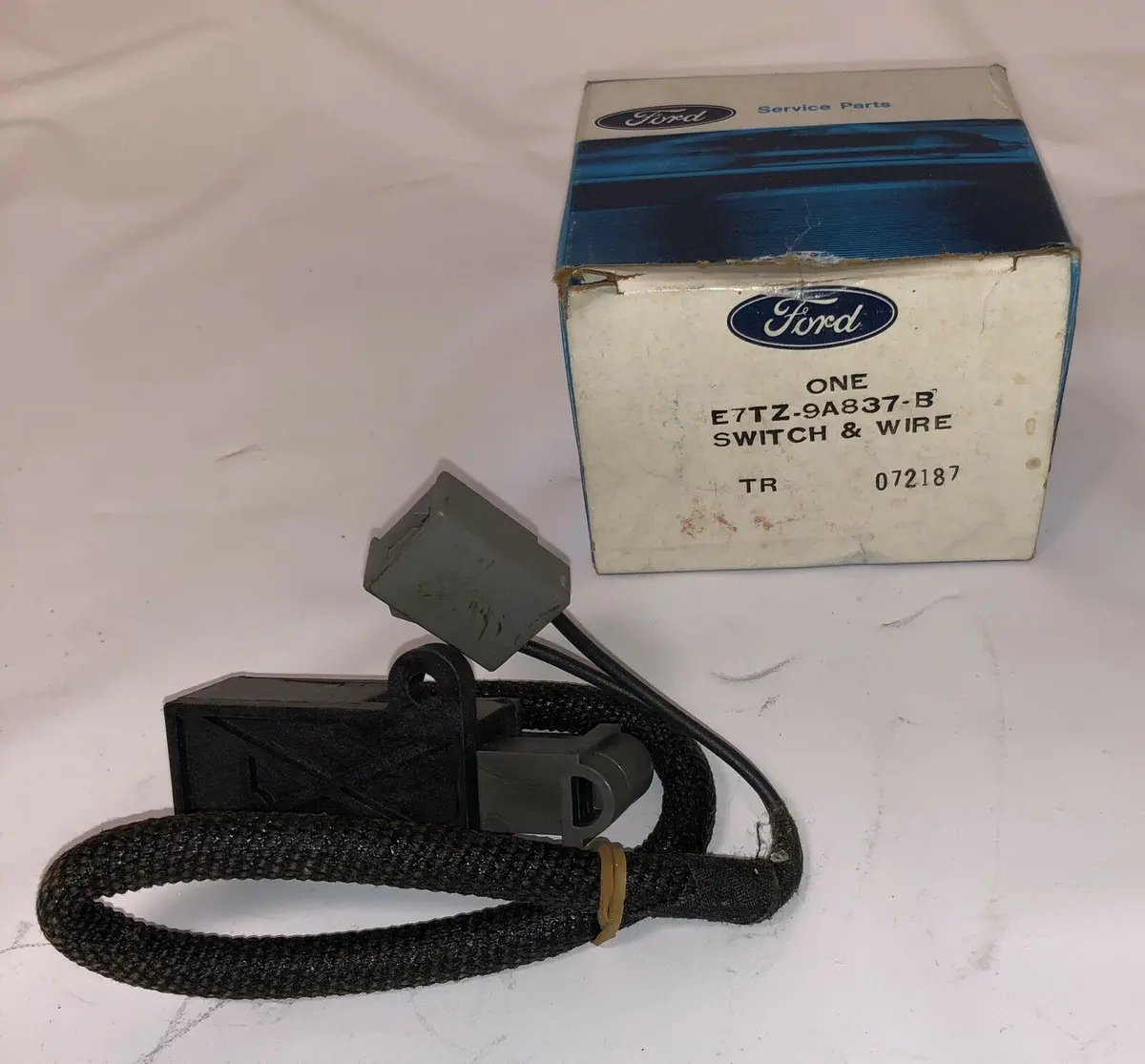 Nos 87 91 Ford Bronco F150 F250 F350 Cruise Control Cancel Switch E7tz-9A837-B 1