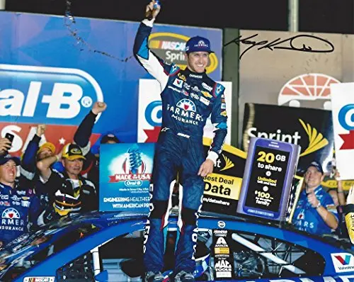 Autographed 2014 Kasey Kahne #5 Farmers Insurance Racing Atlanta Race Winner (Victory Lane Celebration) Hendrick Motorsports Signed Collectible Picture Nascar 8X10 Inch Glossy Photo With Coa 1