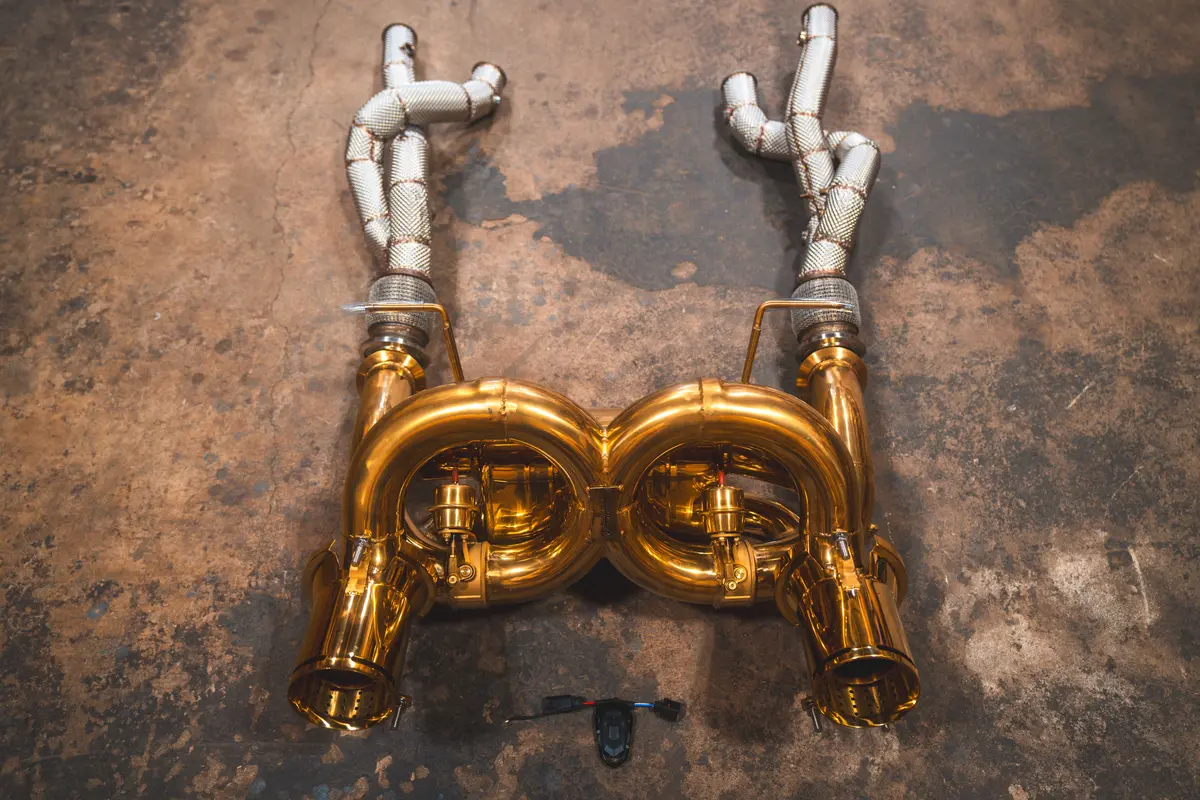 Lamborghini Aventador Svj/Ultimae Valved Sport Exhaust System 2