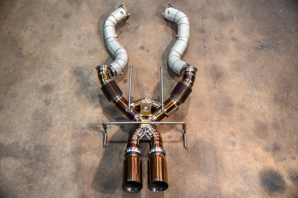 Mclaren 750S F1 Race Exhaust System 1