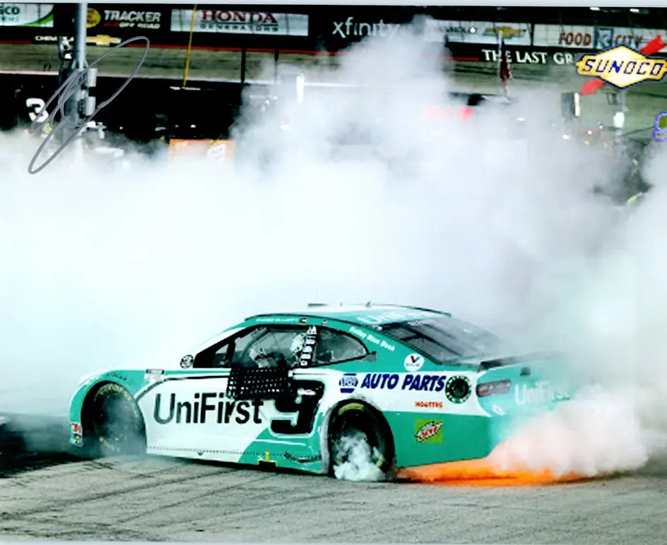 Autographed 2020 Chase Elliott #9 Unifirst Racing Bristol All-Star Race (Victory Burnout) Signed Picture 8X10 Inch Nascar Glossy Photo With Coa 1