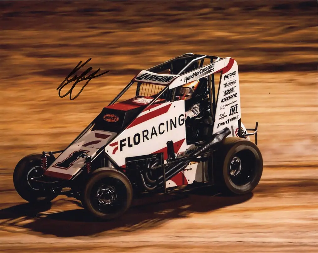 Autographed 2022 Kyle Larson #1 Floracing Midget Sprint Dirt Car (Placerville, California) Signed 8X10 Inch Nascar Photo With Coa 1
