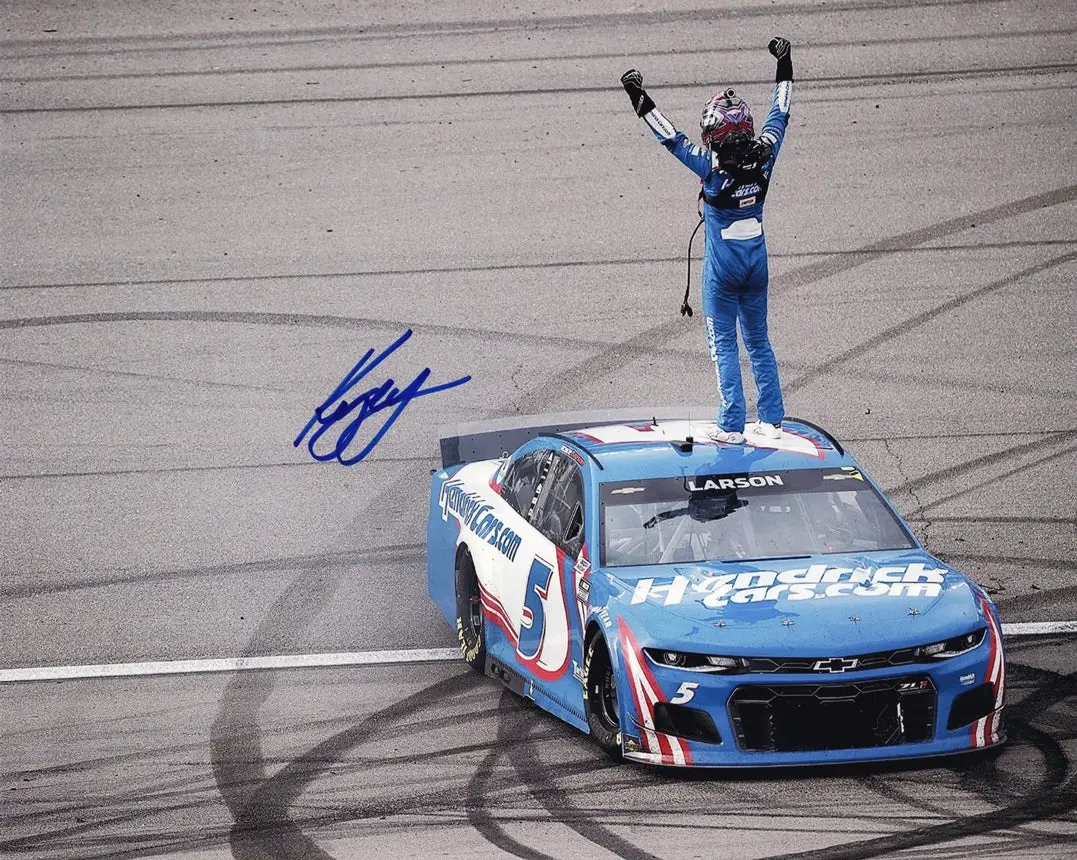Autographed 2021 Kyle Larson #5 Hendrick Motorsports Las Vegas Win (Championship Season) Signed 8X10 Inch Nascar Glossy Photo With Coa 1