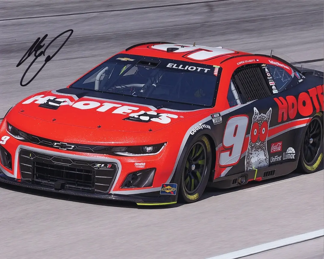 Autographed 2024 Chase Elliott #9 Hooters Chevrolet (Hendrick Motorsports) Signed 8X10 Inch Nascar Glossy Photo With Coa 1