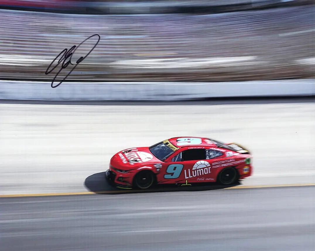 Autographed 2024 Chase Elliott #9 Llumar Racing Bristol Race (Hendrick Motorsports) Signed 8X10 Inch Nascar Glossy Photo With Coa 1