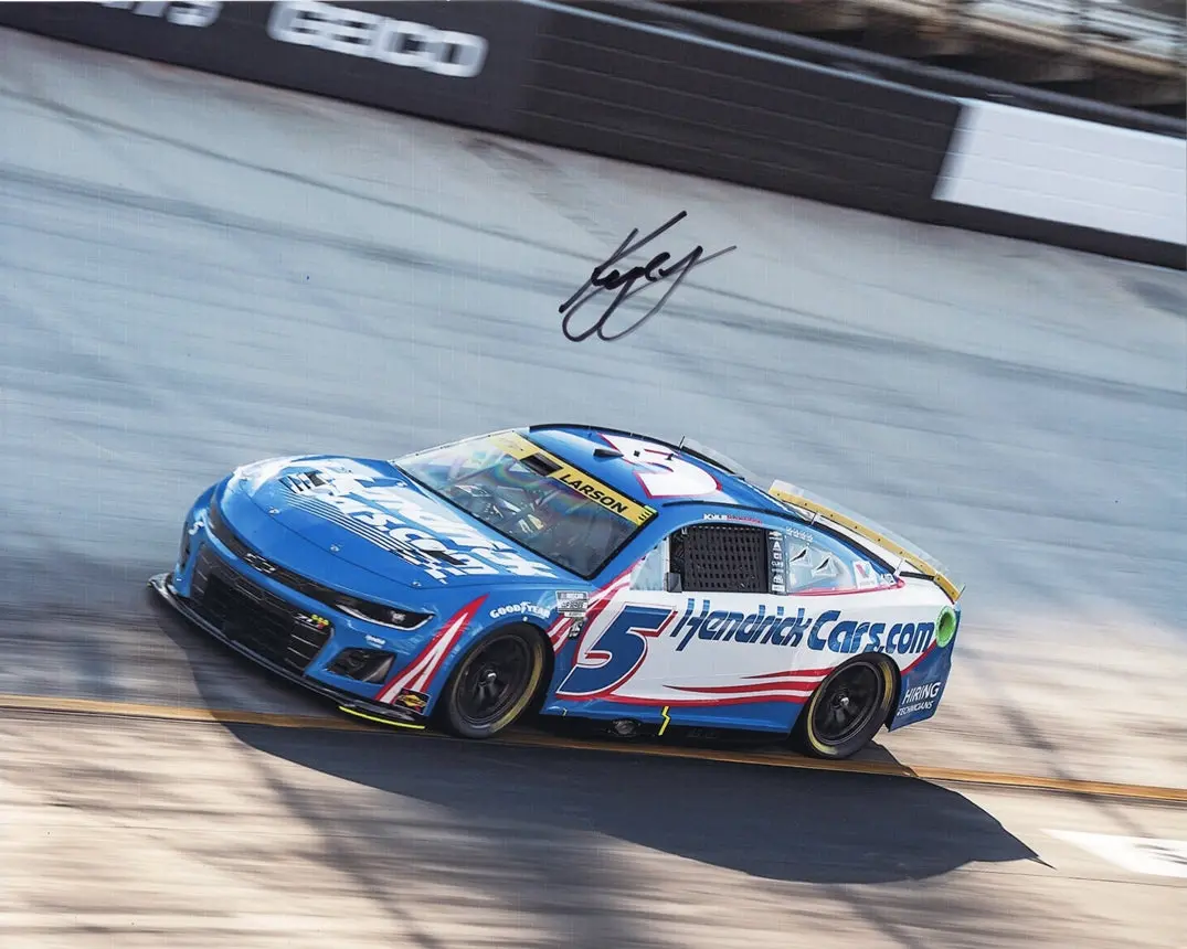 Autographed 2024 Kyle Larson #5 Hendrick Cars Racing Bristol Race (Next Gen Car) Signed 8X10 Inch Nascar Glossy Photo With Coa 1