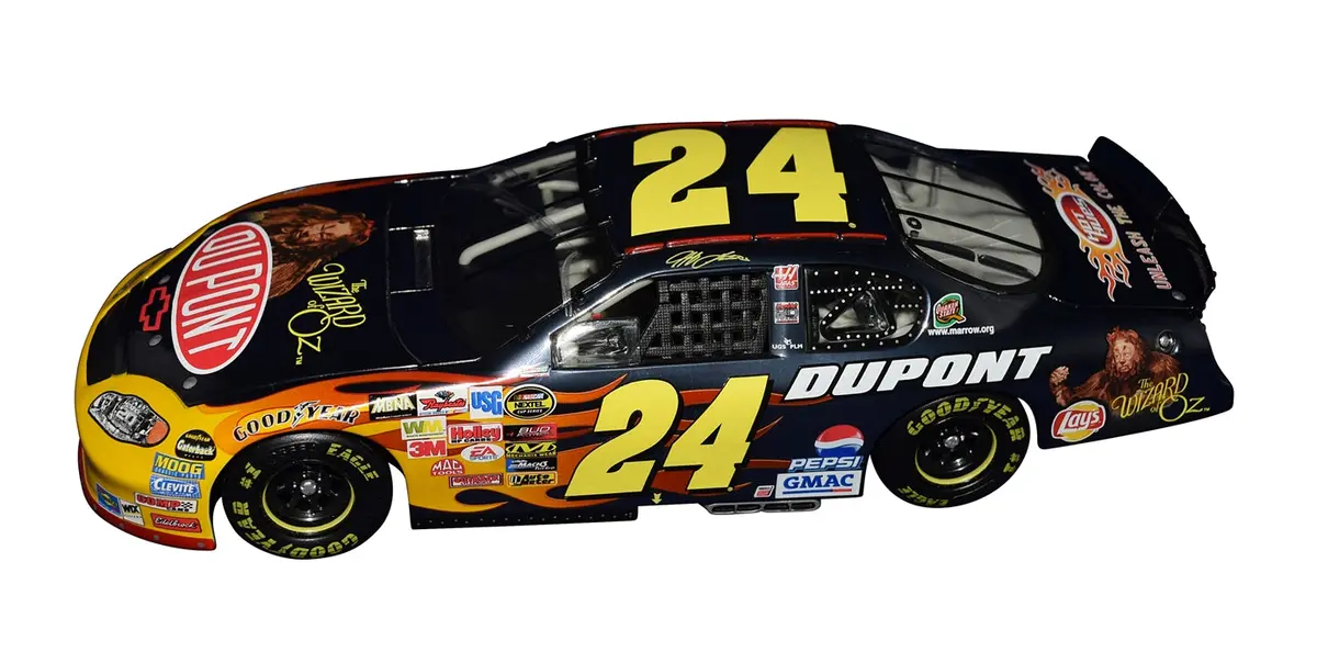 Autographed 2004 Jeff Gordon #24 Dupont Racing - Wizard Of Oz Car (Color Chrome) Race Fans Only Signed Action 1/24 Scale Nascar Diecast With Coa (1 Of Only 1,008 Produced) 2