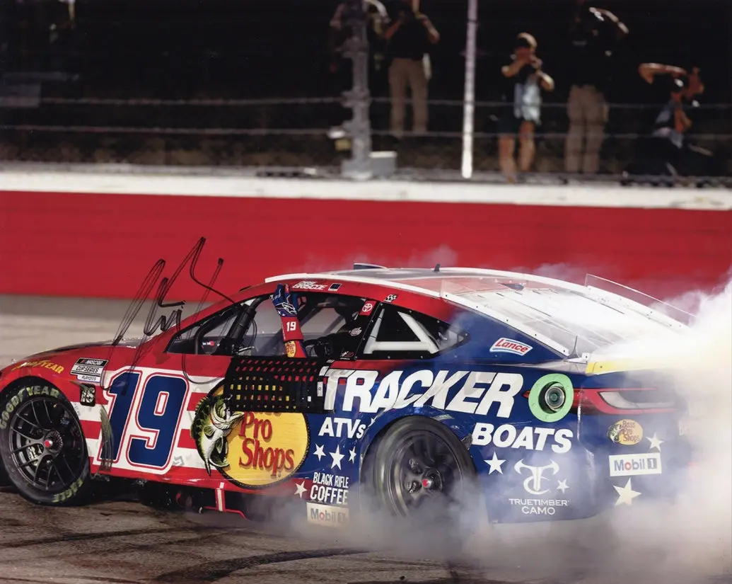 Autographed 2025 Chase Briscoe #19 Bass Pro Shops Patriotic - Darlington Race Win (Burnout) Signed 8X10 Inch Picture Nascar Glossy Photo With Coa 1