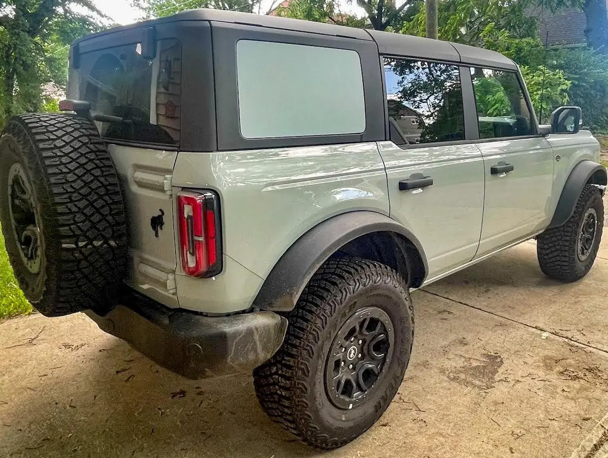 Stealth Paint Matched Side Window Overlays - 2021+ Bronco 4 Door 4
