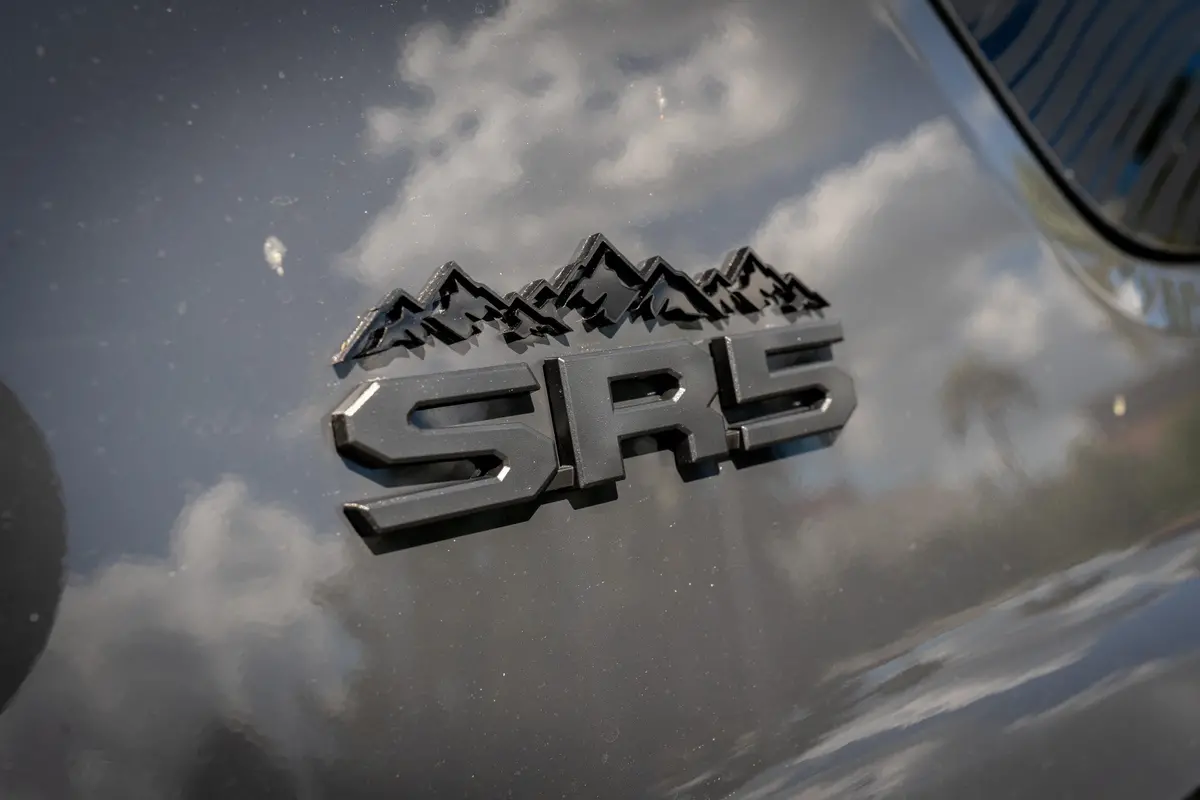Acrylic C Pillar Mountain Range Emblem - 2024+ Tacoma / 2025+ 4Runner 1