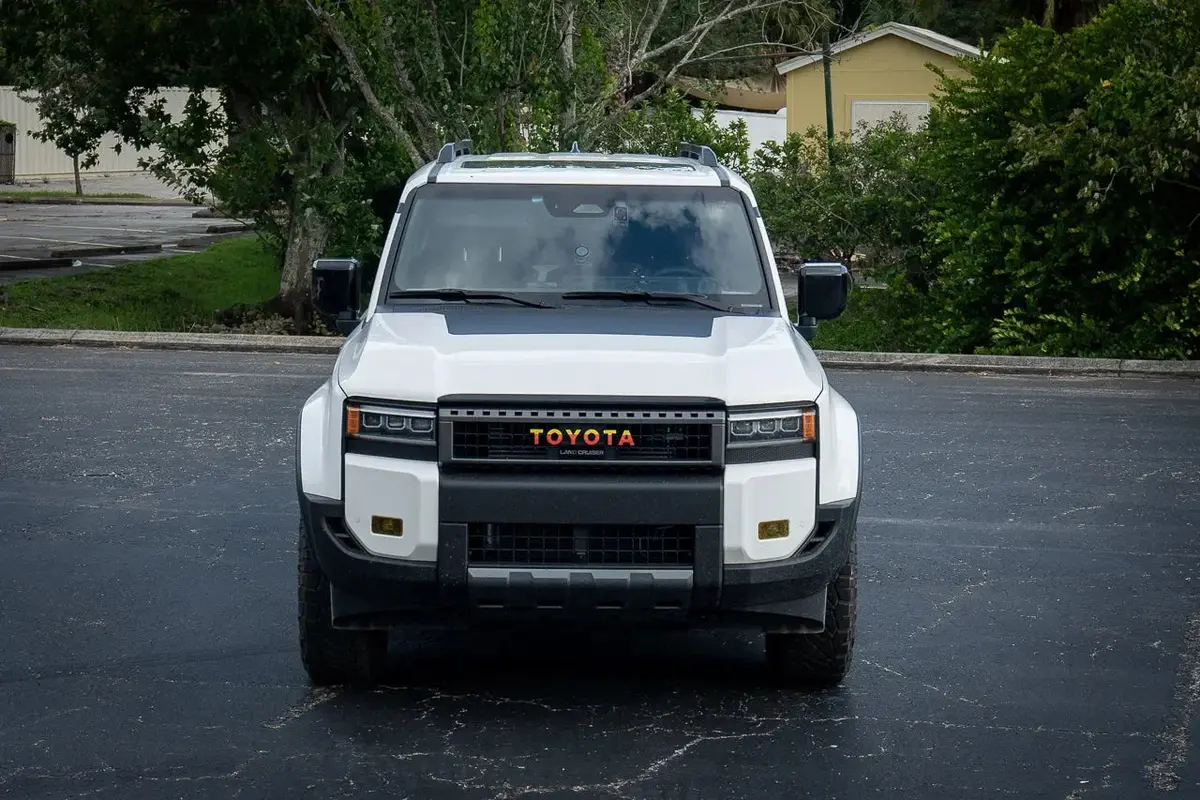 Hood Overlay 1.0 - 2024+ Land Cruiser 1
