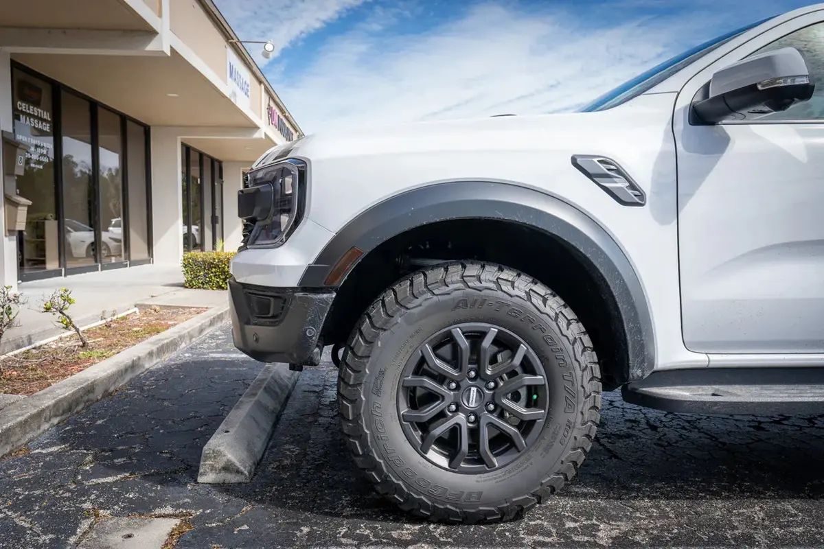 Smoked Sidemarker Overlays (Front Only) - 2024+ Ranger 1