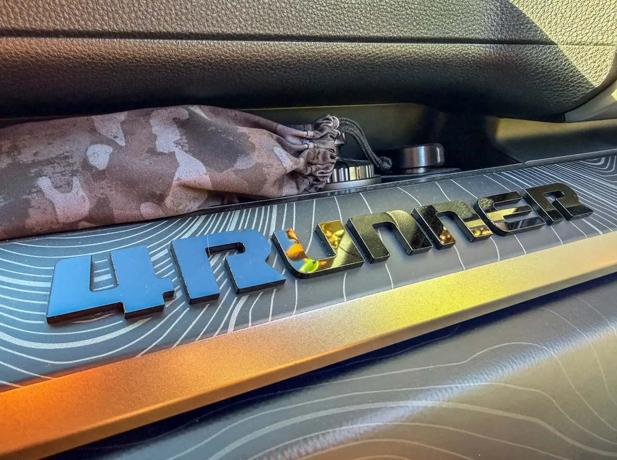 "4Runner" Dash Letters With Template - 2025+ 4Runner 1