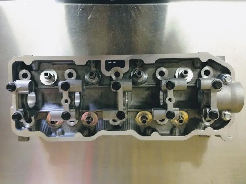 Mitsubishi 2.4L 8 Valve 4G64 1