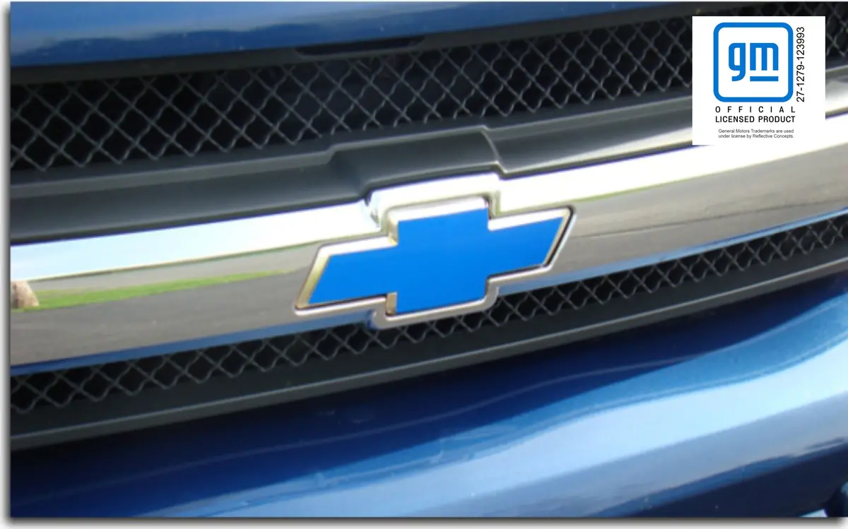 Front Bowtie Emblem Overlay Decal - 04-12 Colorado 1