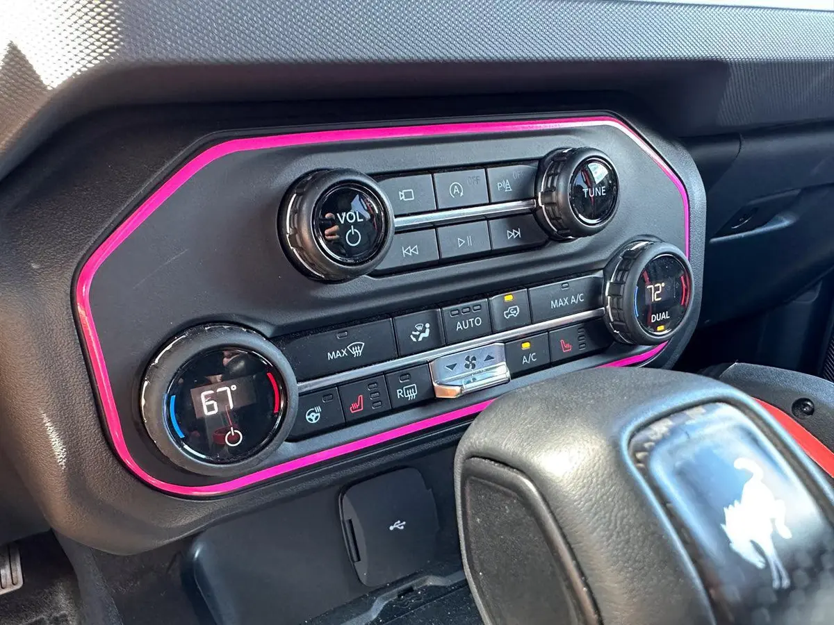AC Controls Outline Decal – Standard Series for 2021+ Ford Bronco