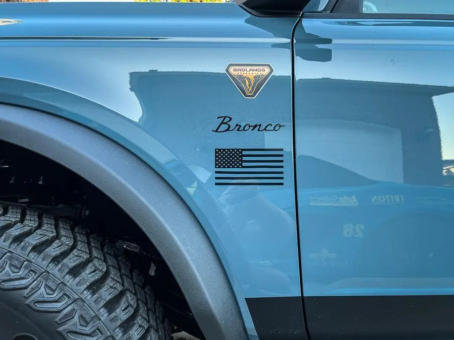 American Flag Fender Stickers - 2021+ Bronco / Bronco Sport / Jeep / Universal 1