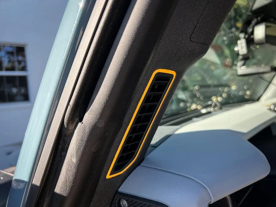 Defroster Vent Outline (Standard Series) - 2021+ Bronco 1