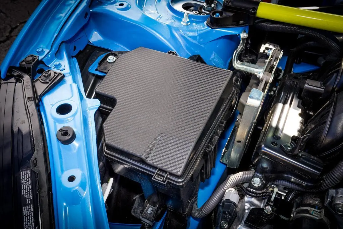 Fuse Box Cover 3D Carbon Overlay - 2022 Brz / Gr86 1