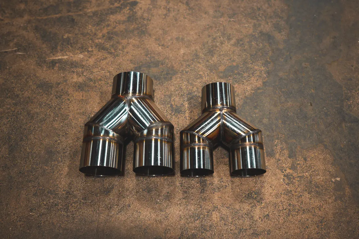 Valvetronic Designs Universal Y Pipe Adapter 1