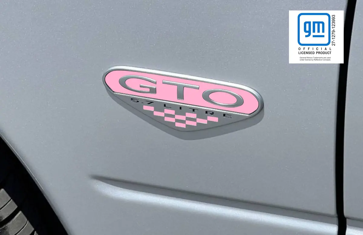 Fender Emblem Background & Checkers - 04-06 Gto 1