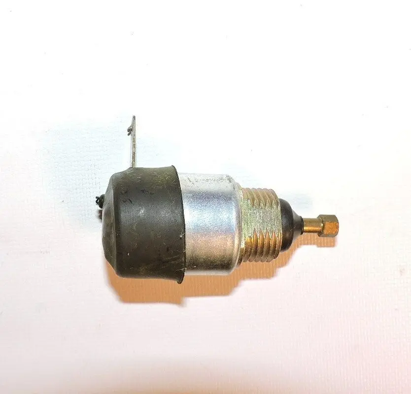 New Idle Stop Solenoid For 1976 Pontiac Models With A 4.3L 250Cid, 6.6L 400Cid Or 7.5L 455Cid Engine 525611 1