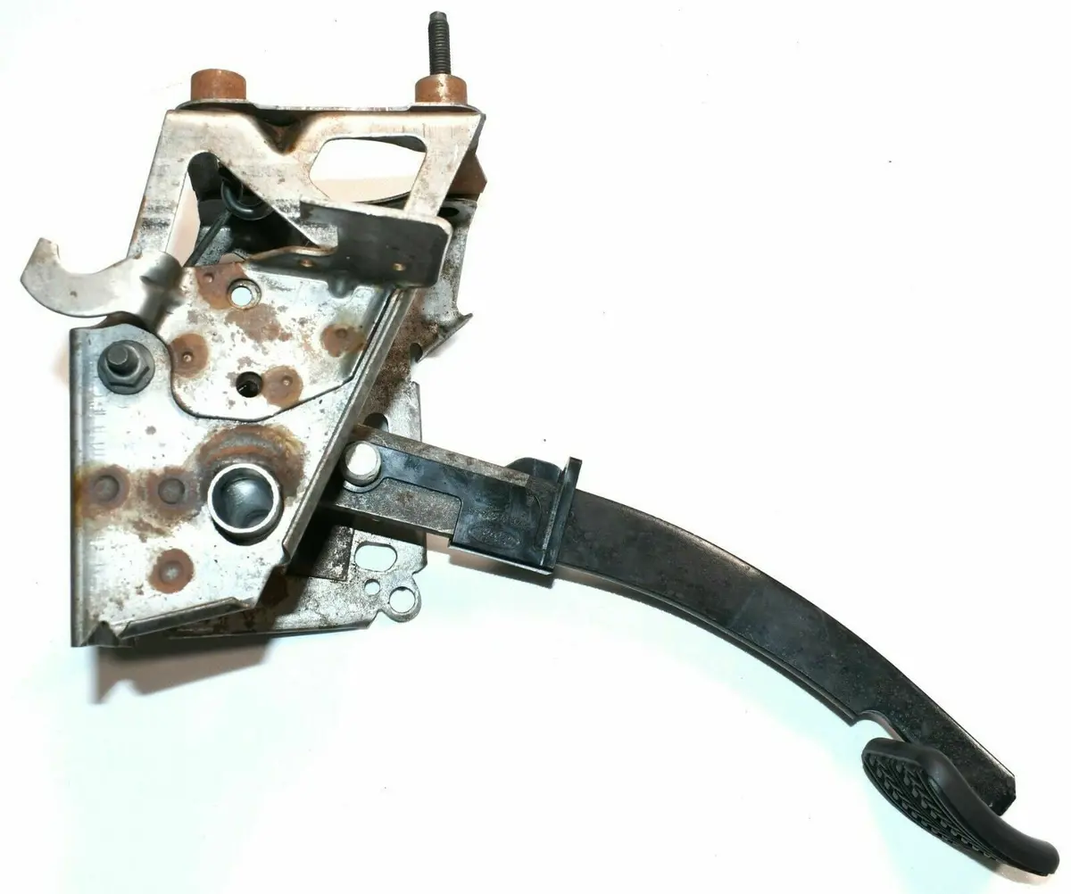 New Brake Pedal Assembly 1996-98 Ford Mustang Manual Transmission F6zz-2450-A 1
