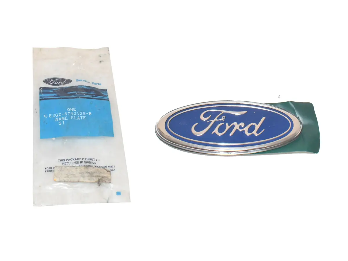 New Nos Ford Oval Name Plate Badge Emblem From Ford E2gz-6742528-B 1