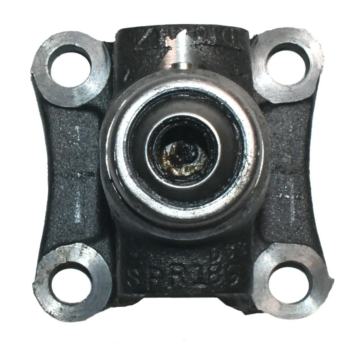 New Front Yoke For 1985-1990 Ford B-Series Trucks W/ 108" Wb & Dana Driveshaft E5tz-4866-A 1