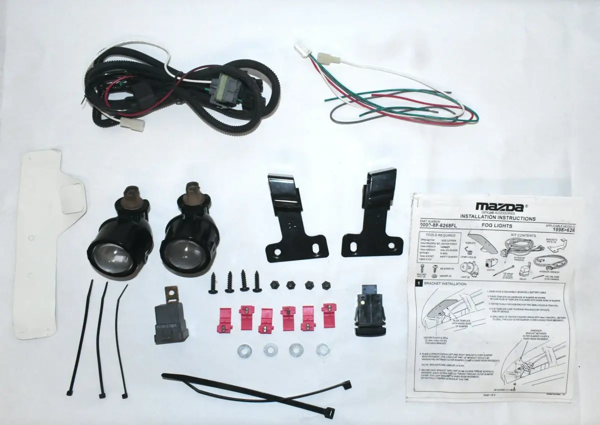 New Genuine Accessory Fog Light Kit For 1992-98 Mazda 626 0000-88-6268 1