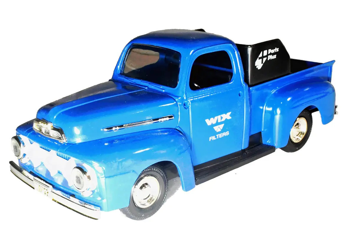New Collectible 1951 Ford F1 Coin Bank Model Truck From Ertl 1
