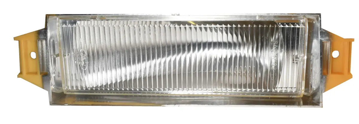 New Right (Passenger) Side Cornering Light For 1987-1988 Thunderbird 1