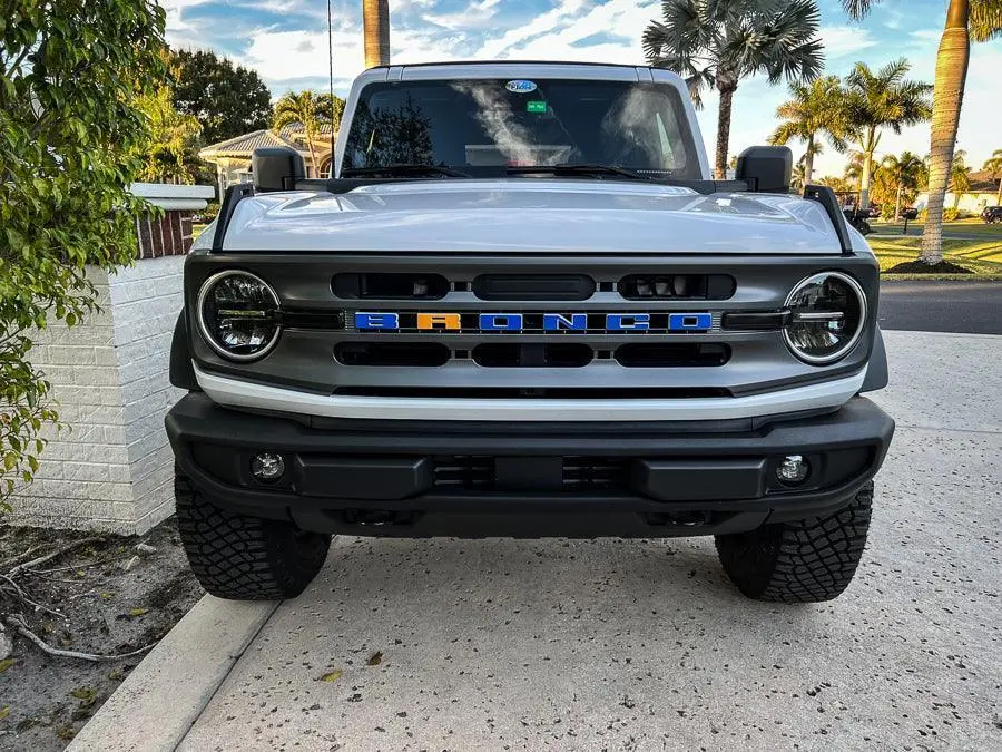 V2 Smoked Shortie Style Light Bar Overlays - 2021+ Bronco (Standard Headlights) 1