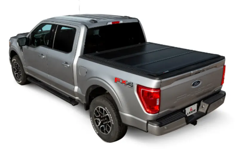 Leer Hf350M Folding Tonneau Cover For 2016+ Toyota Tacoma – Standard 6'2" Bed 1